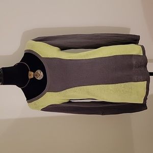 Horny Toad Pullover Sweater Medium in  gray and chatreuse, a linen/cotton blend